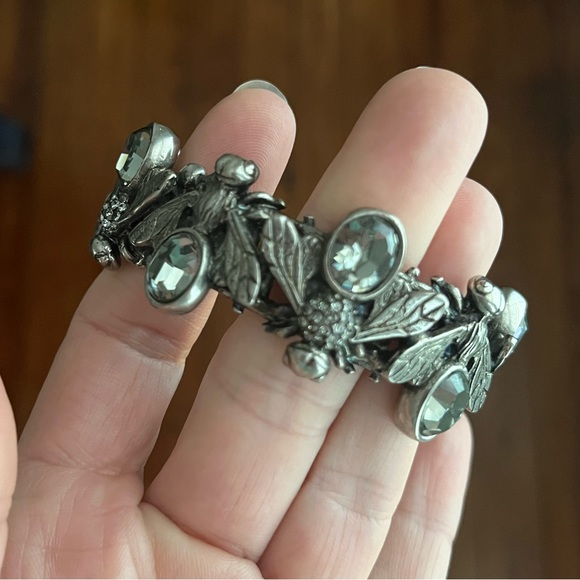 Alexander McQueen Bee Bracelet - Picture 7 of 17